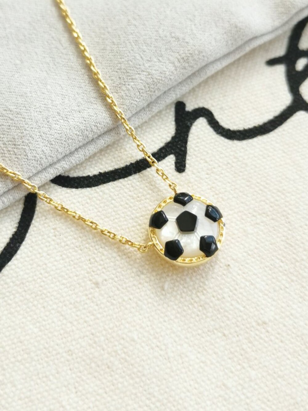 Kendra Scott Short Necklace - Soccer - Ivory Mother-of-Pearl Gold - Picture 3 of 5